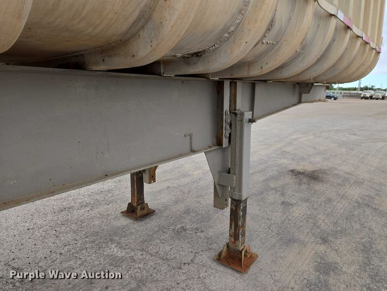 image for item EW0106 1980 Fruehauf end dump trailer