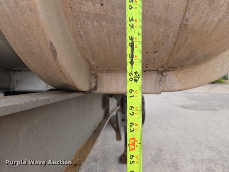 image for item EW0106 1980 Fruehauf end dump trailer