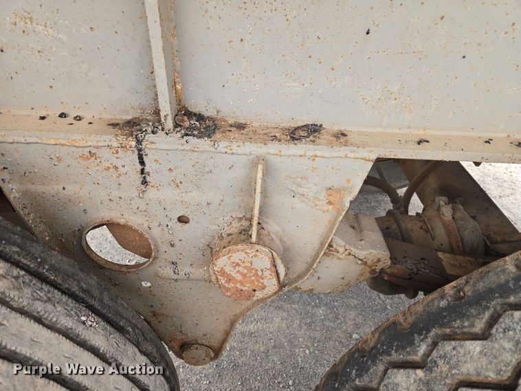 image for item EW0106 1980 Fruehauf end dump trailer
