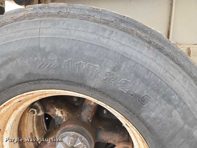 image for item EW0106 1980 Fruehauf end dump trailer