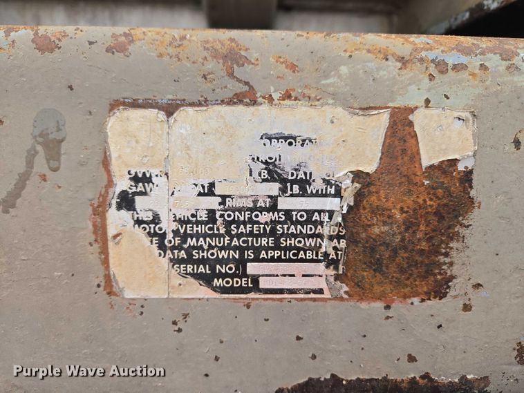 image for item EW0106 1980 Fruehauf end dump trailer