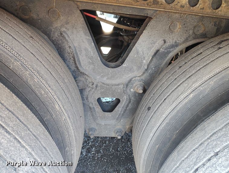 image for item EW0993 2015 Hyundai VI2530112-AJRS dry van trailer