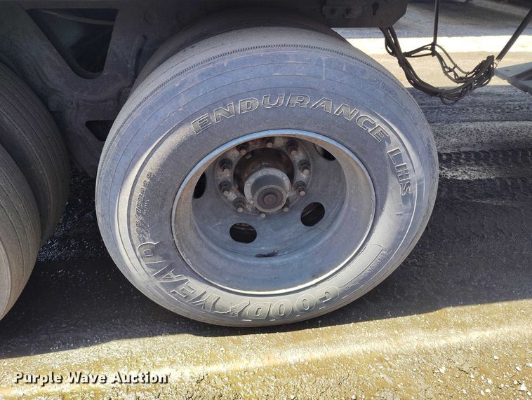 image for item EW0993 2015 Hyundai VI2530112-AJRS dry van trailer