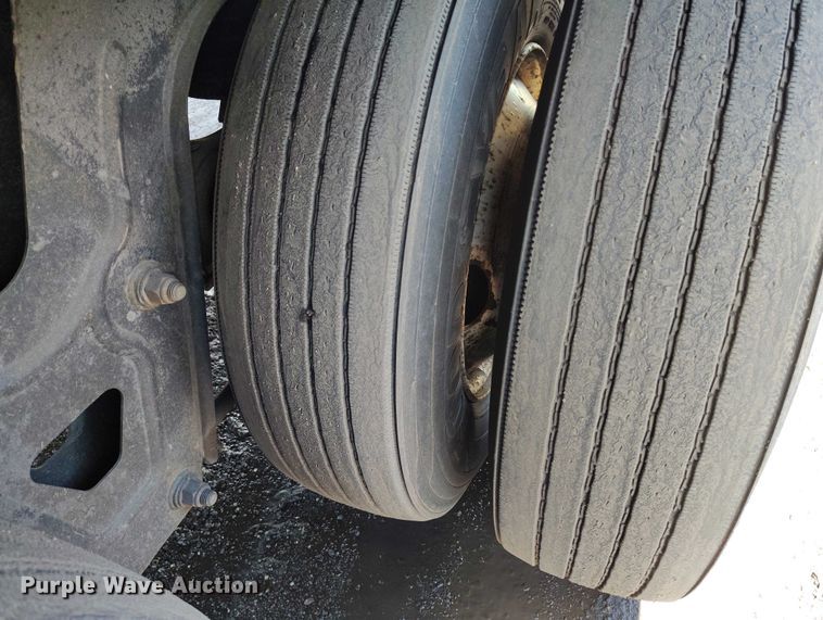 image for item EW0993 2015 Hyundai VI2530112-AJRS dry van trailer
