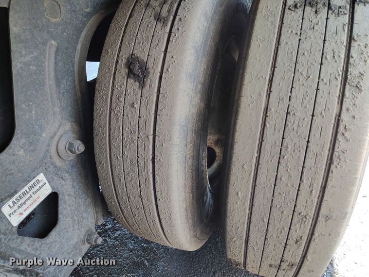 image for item EW0993 2015 Hyundai VI2530112-AJRS dry van trailer