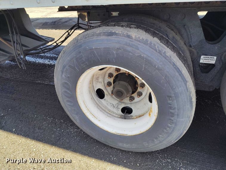 image for item EW0993 2015 Hyundai VI2530112-AJRS dry van trailer