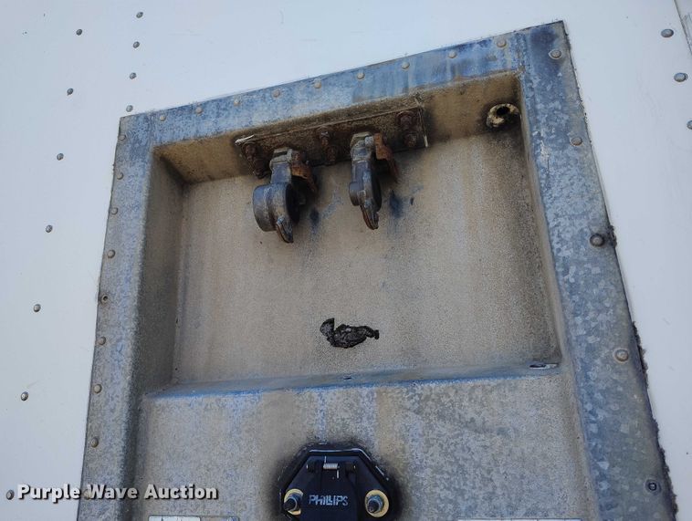 image for item EW0994 2015 Hyundai VI2530112-AJRS dry van trailer