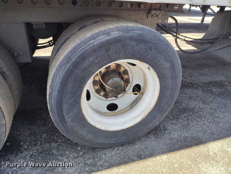 image for item EW0995 2015 Hyundai VI2530112-AJRS dry van trailer