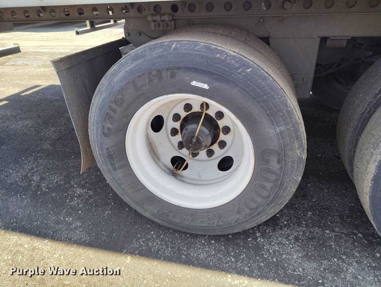 image for item EW0995 2015 Hyundai VI2530112-AJRS dry van trailer