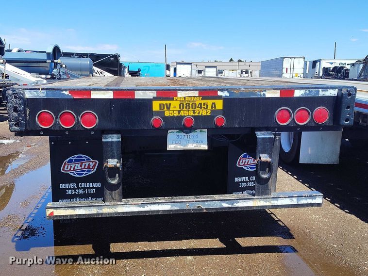 image for item EW0996 2010 Transcraft TL-2000 S2 flatbed trailer