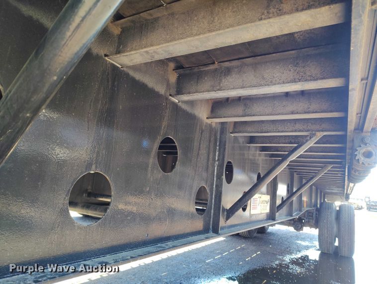image for item EW0996 2010 Transcraft TL-2000 S2 flatbed trailer