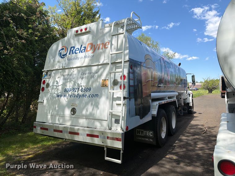 image for item EW2078 2011 International 4400 fuel truck