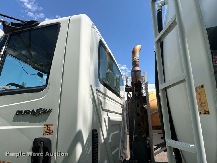 image for item EW2078 2011 International 4400 fuel truck