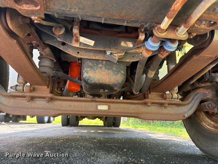 image for item EW2078 2011 International 4400 fuel truck