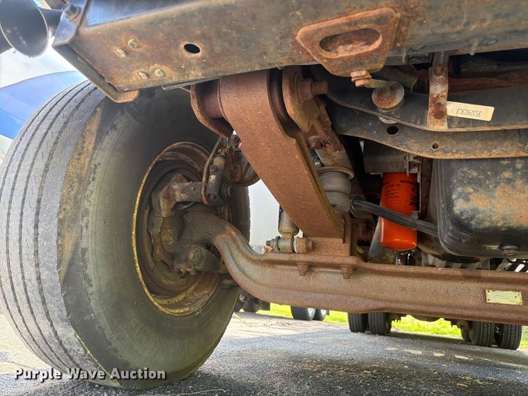image for item EW2078 2011 International 4400 fuel truck