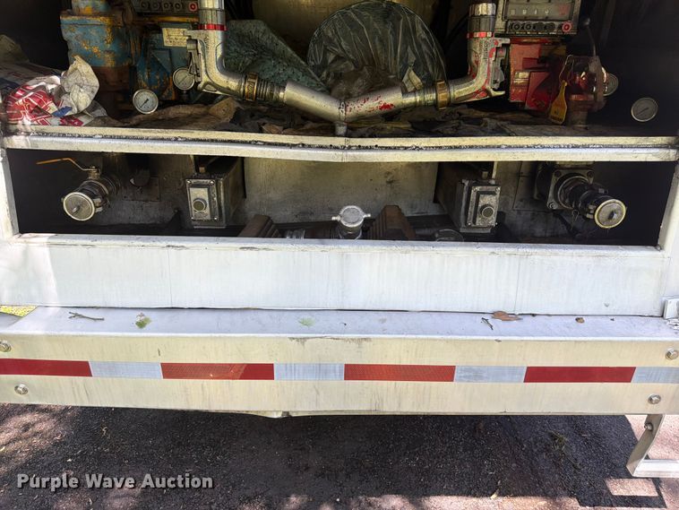 image for item EW2078 2011 International 4400 fuel truck