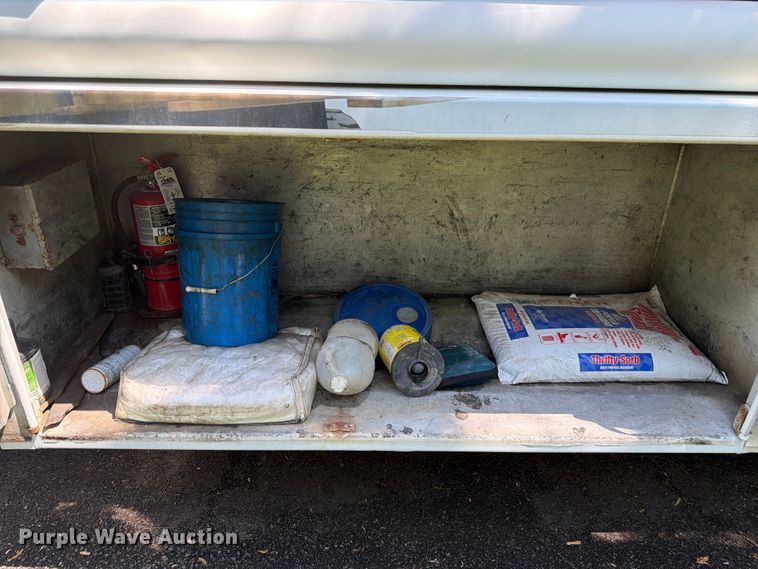image for item EW2078 2011 International 4400 fuel truck