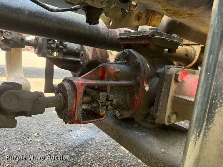 image for item EW2078 2011 International 4400 fuel truck