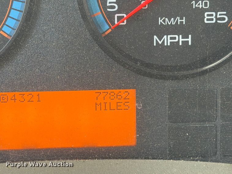 image for item EW2078 2011 International 4400 fuel truck