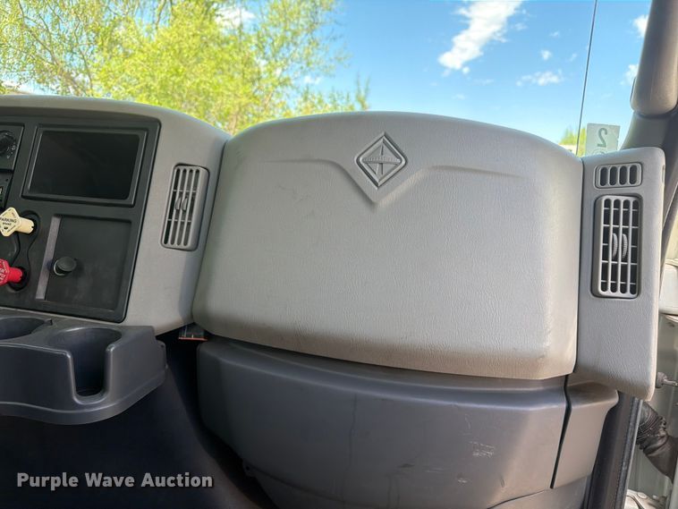 image for item EW2078 2011 International 4400 fuel truck