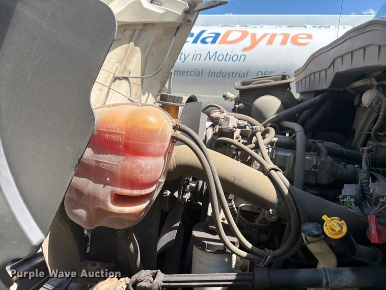 image for item EW2078 2011 International 4400 fuel truck