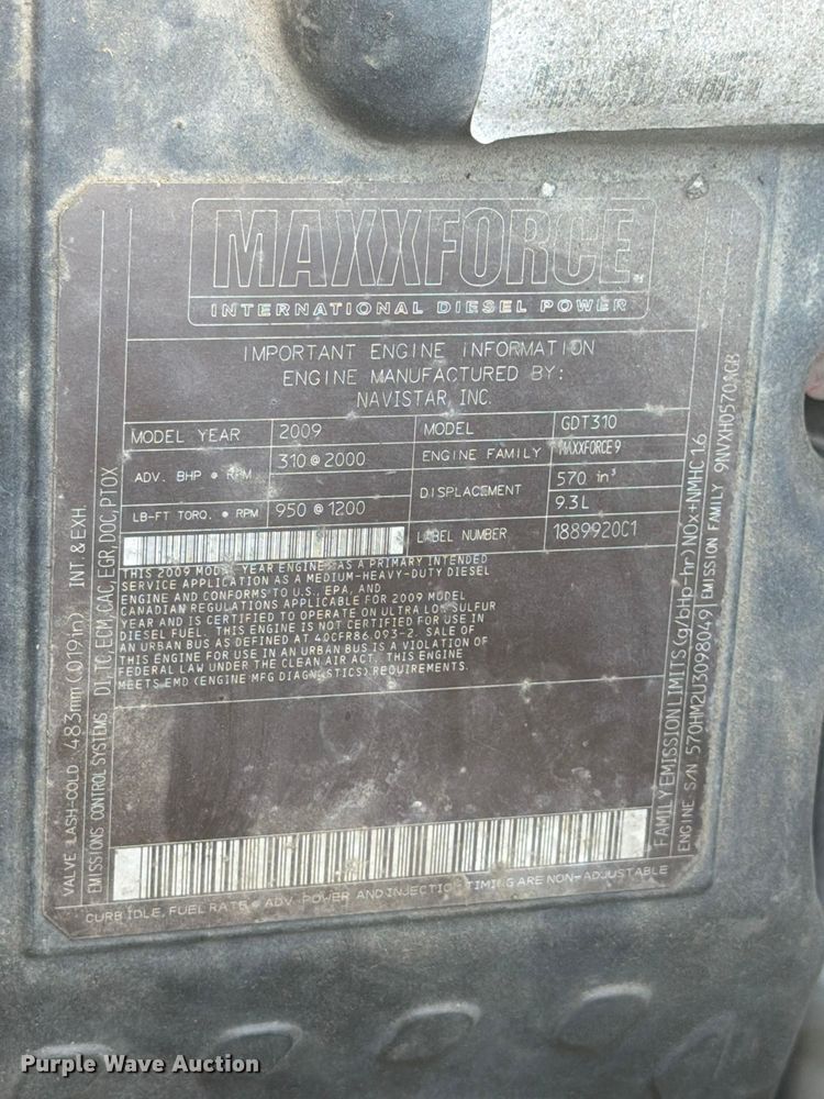 image for item EW2078 2011 International 4400 fuel truck