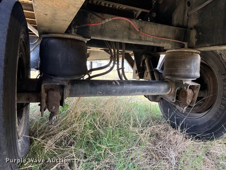 image for item EW4550 2004 Great Dane flatbed trailer