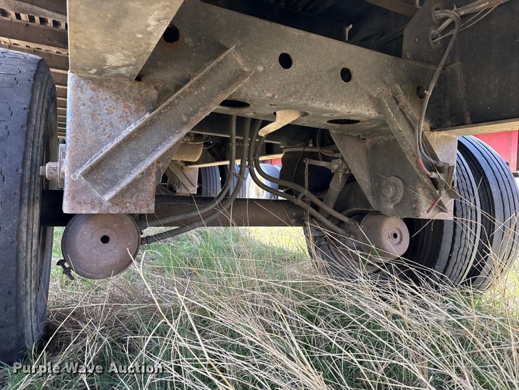 image for item EW4550 2004 Great Dane flatbed trailer