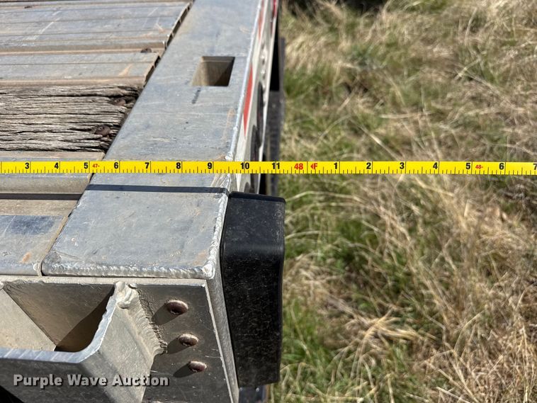 image for item EW4550 2004 Great Dane flatbed trailer