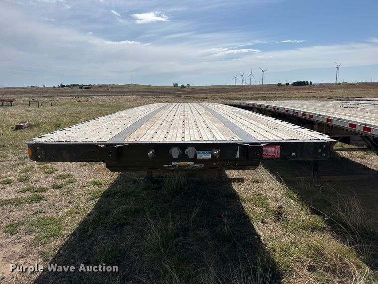 image for item EW4551 2020 Fontaine HCICF12WSA flatbed trailer