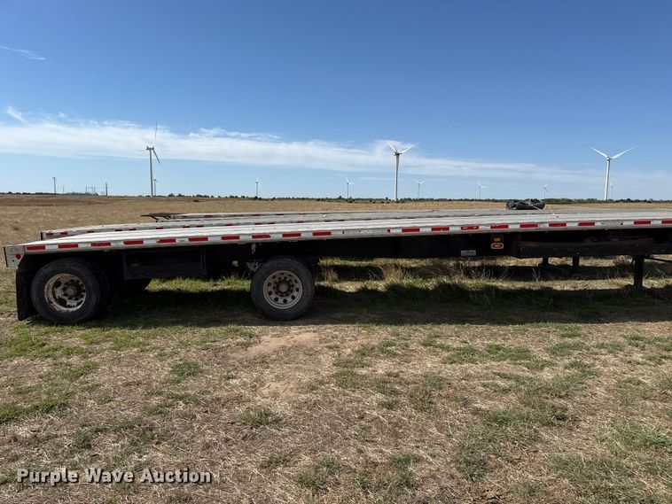 image for item EW4551 2020 Fontaine HCICF12WSA flatbed trailer