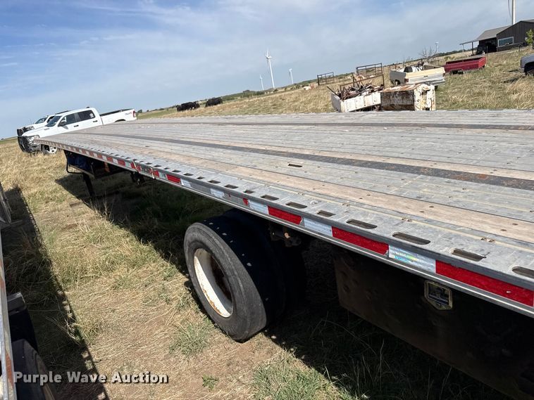 image for item EW4551 2020 Fontaine HCICF12WSA flatbed trailer