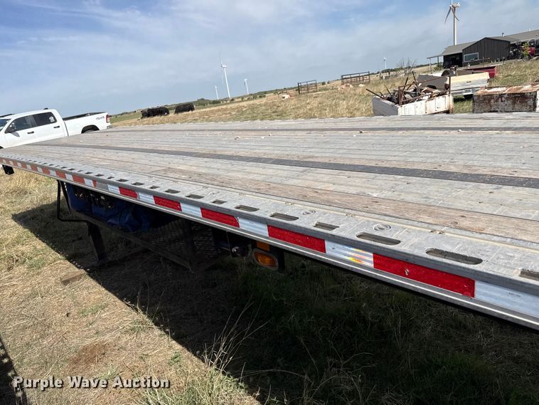 image for item EW4551 2020 Fontaine HCICF12WSA flatbed trailer