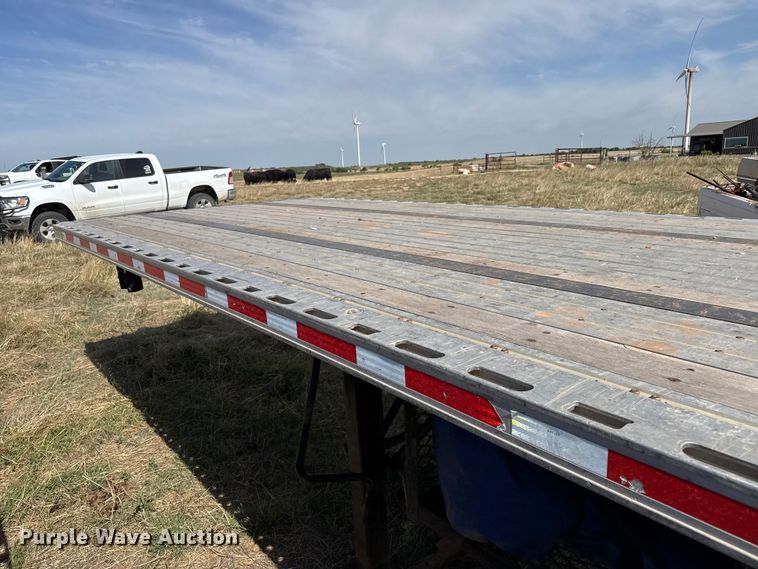 image for item EW4551 2020 Fontaine HCICF12WSA flatbed trailer