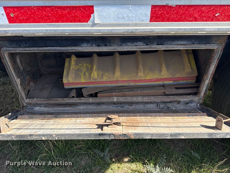 image for item EW4551 2020 Fontaine HCICF12WSA flatbed trailer
