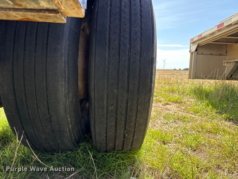 image for item EW4551 2020 Fontaine HCICF12WSA flatbed trailer