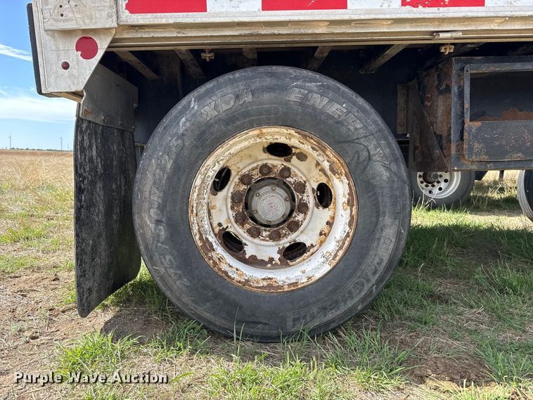 image for item EW4551 2020 Fontaine HCICF12WSA flatbed trailer