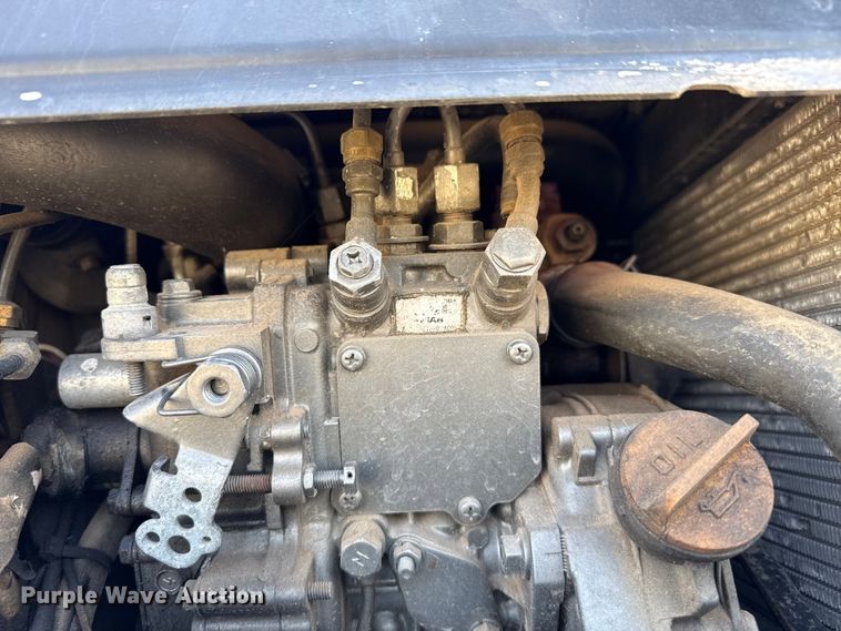 image for item FB6467 2001 Freightliner Columbia semi truck