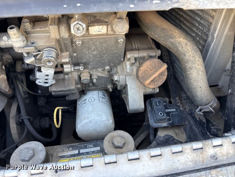 image for item FB6467 2001 Freightliner Columbia semi truck