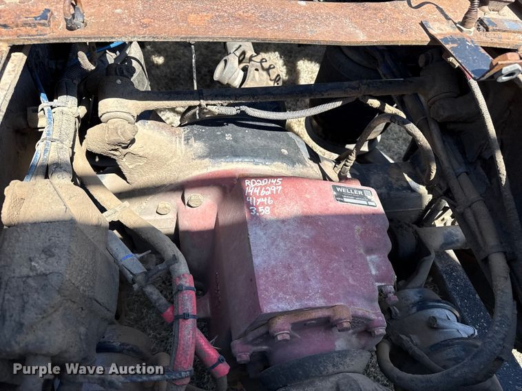 image for item FB6467 2001 Freightliner Columbia semi truck