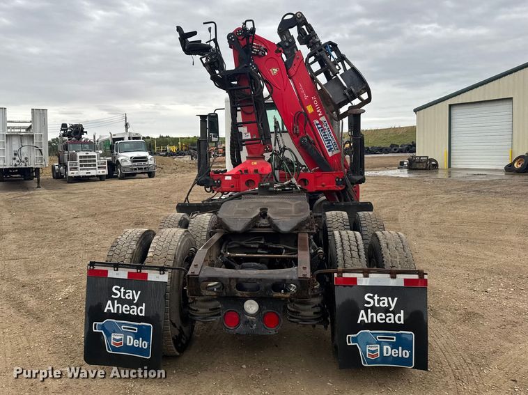 image for item FB7326 2007 Freightliner Columbia 120 crane truck