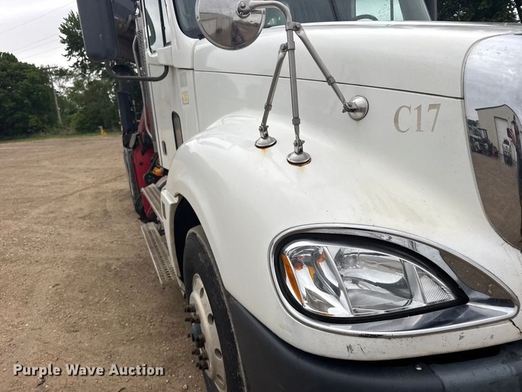 image for item FB7326 2007 Freightliner Columbia 120 crane truck
