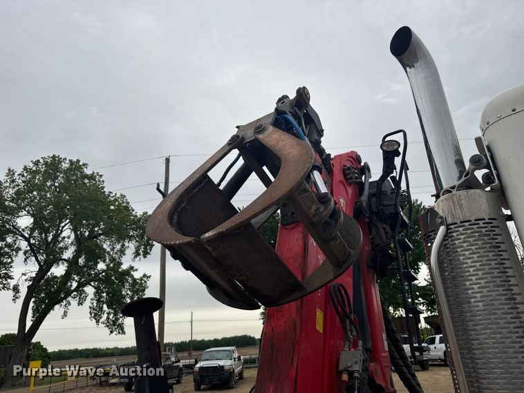 image for item FB7326 2007 Freightliner Columbia 120 crane truck
