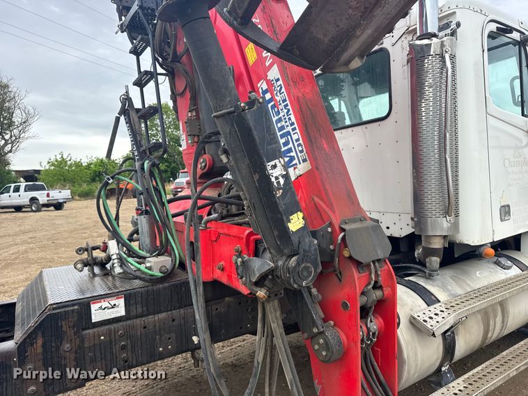 image for item FB7326 2007 Freightliner Columbia 120 crane truck