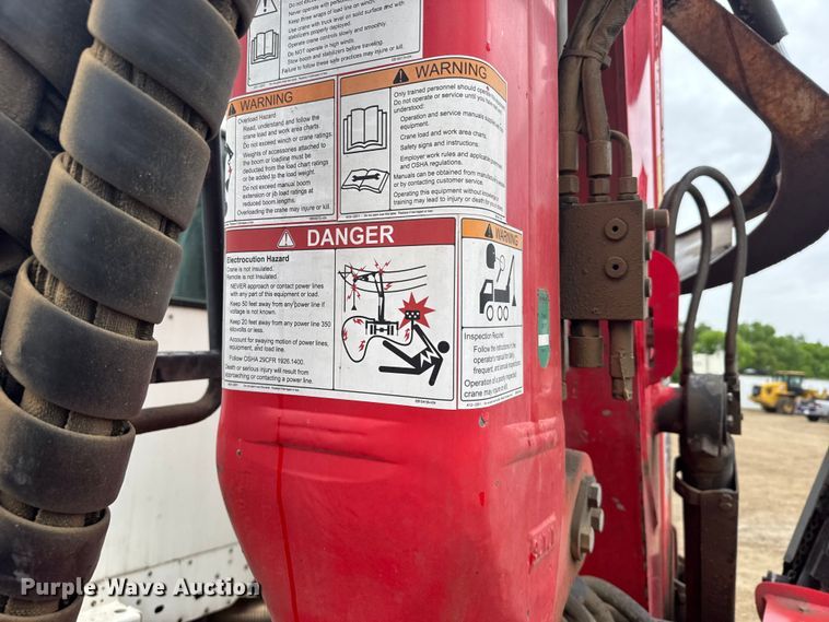 image for item FB7326 2007 Freightliner Columbia 120 crane truck