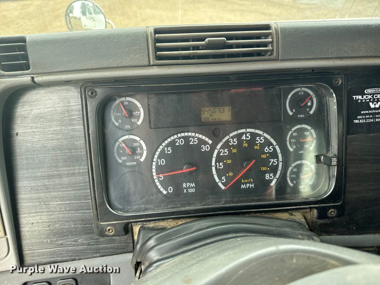 image for item FB7326 2007 Freightliner Columbia 120 crane truck