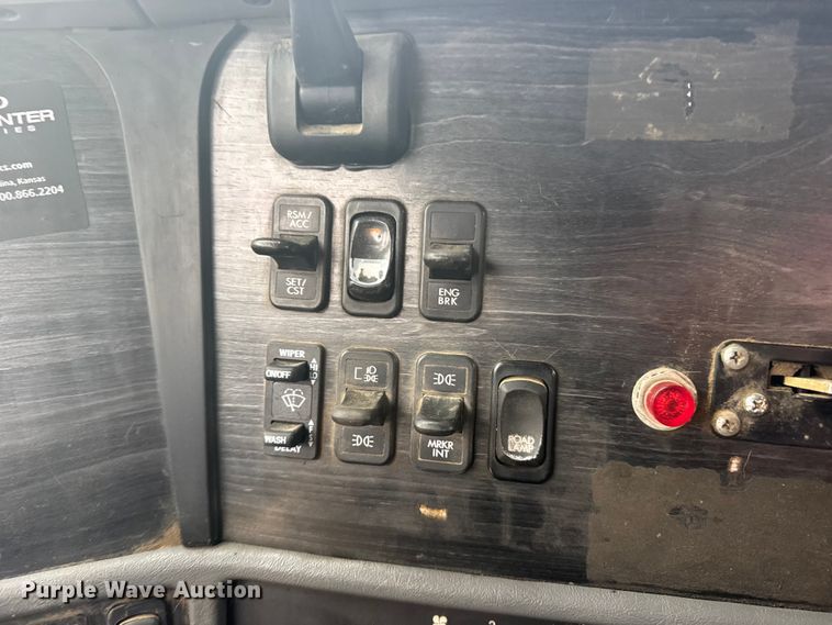 image for item FB7326 2007 Freightliner Columbia 120 crane truck