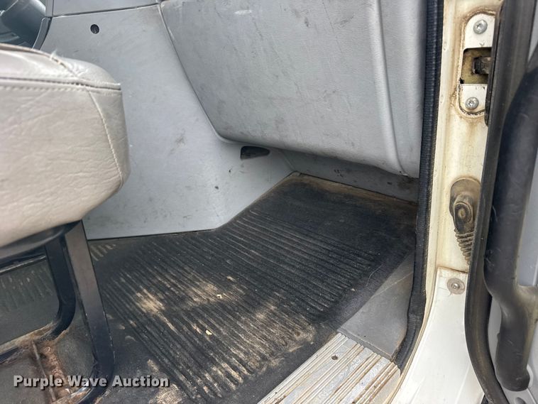 image for item FB7326 2007 Freightliner Columbia 120 crane truck