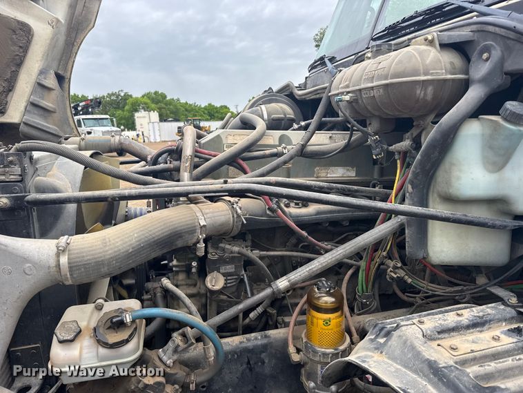 image for item FB7326 2007 Freightliner Columbia 120 crane truck