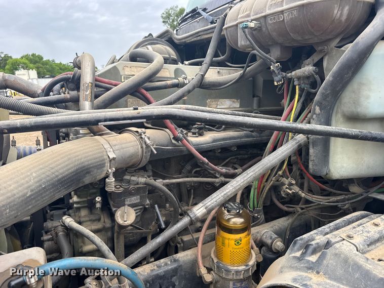 image for item FB7326 2007 Freightliner Columbia 120 crane truck